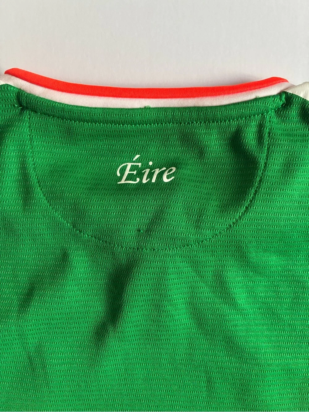New Balance Kids Ireland Green Soccer Jersey with White & Red Accents Large Size
